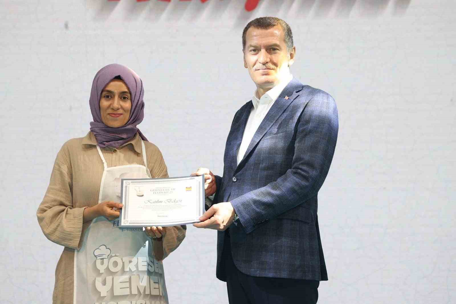 Zeytinburnu’nda ‘Yöresel Yemek Yarışması’ düzenlendi
