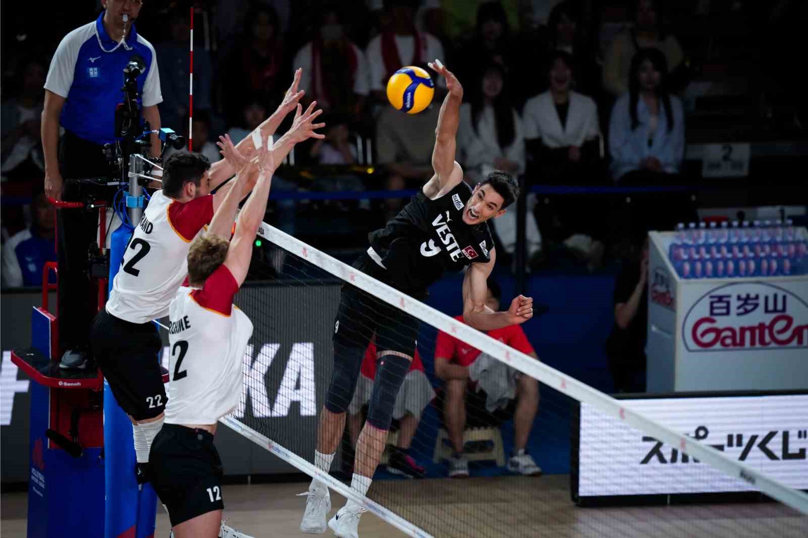 FIVB Voleybol Milletler Ligi: Türkiye: 2 - Almanya: 3
