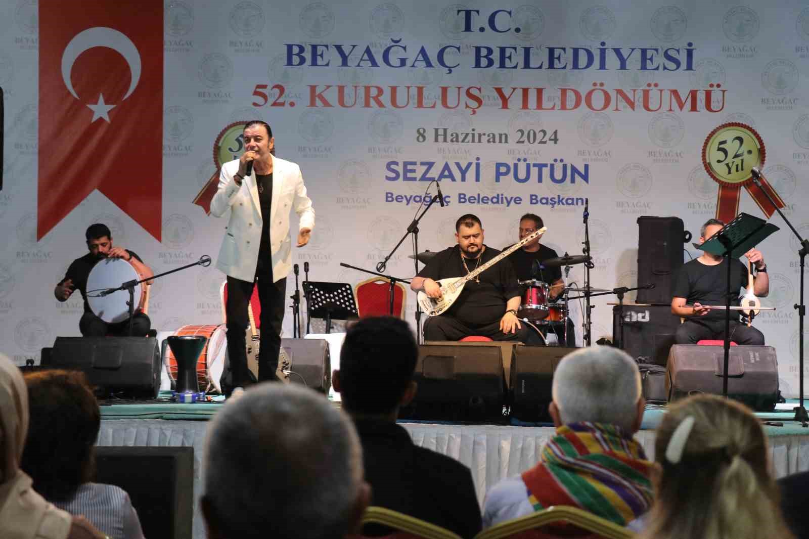 Beyağaç Belediyesi 52. yaşını coşkuyla kutladı
