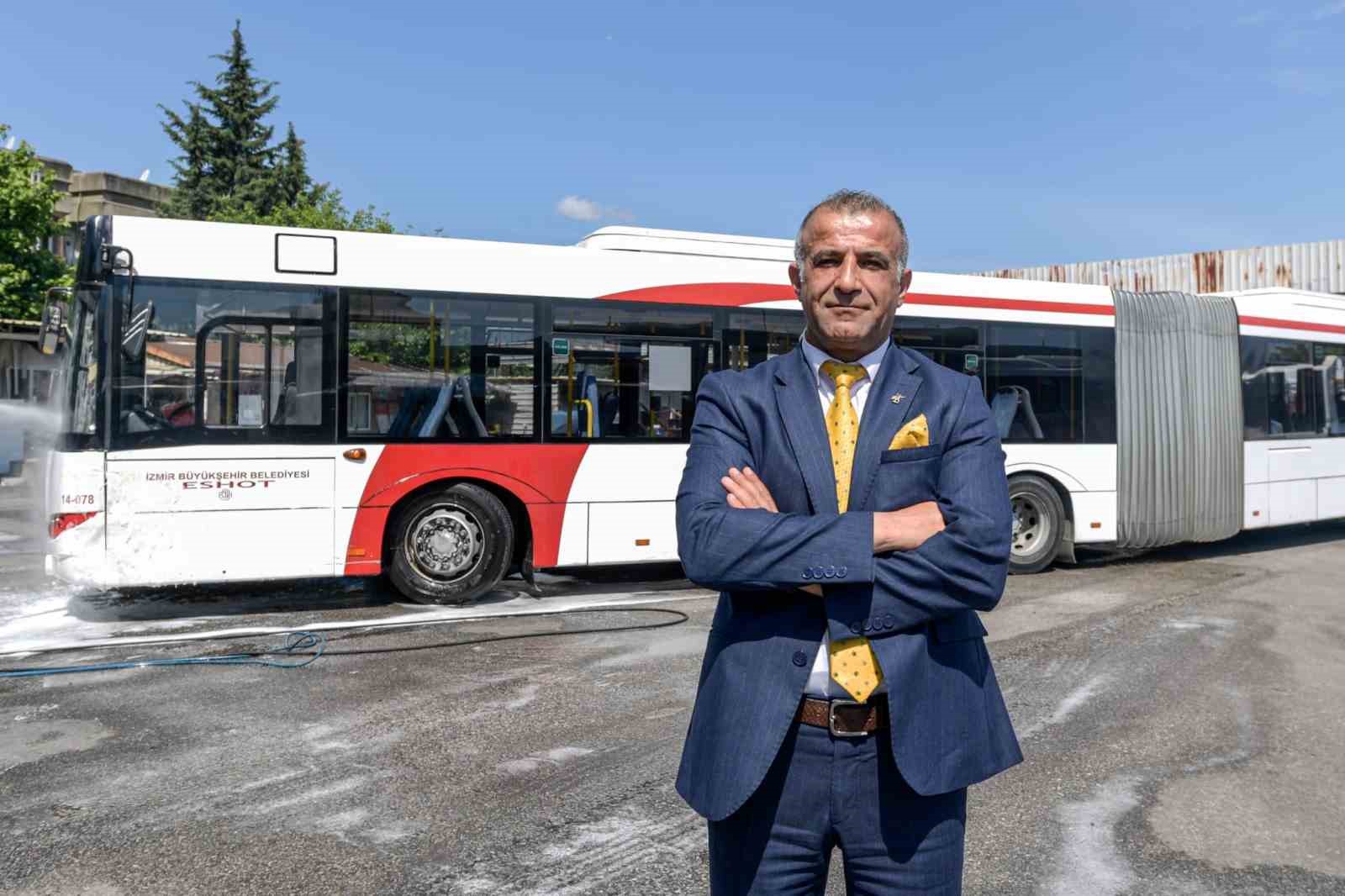 İzmir’in toplu ulaşım araçları tertemiz
