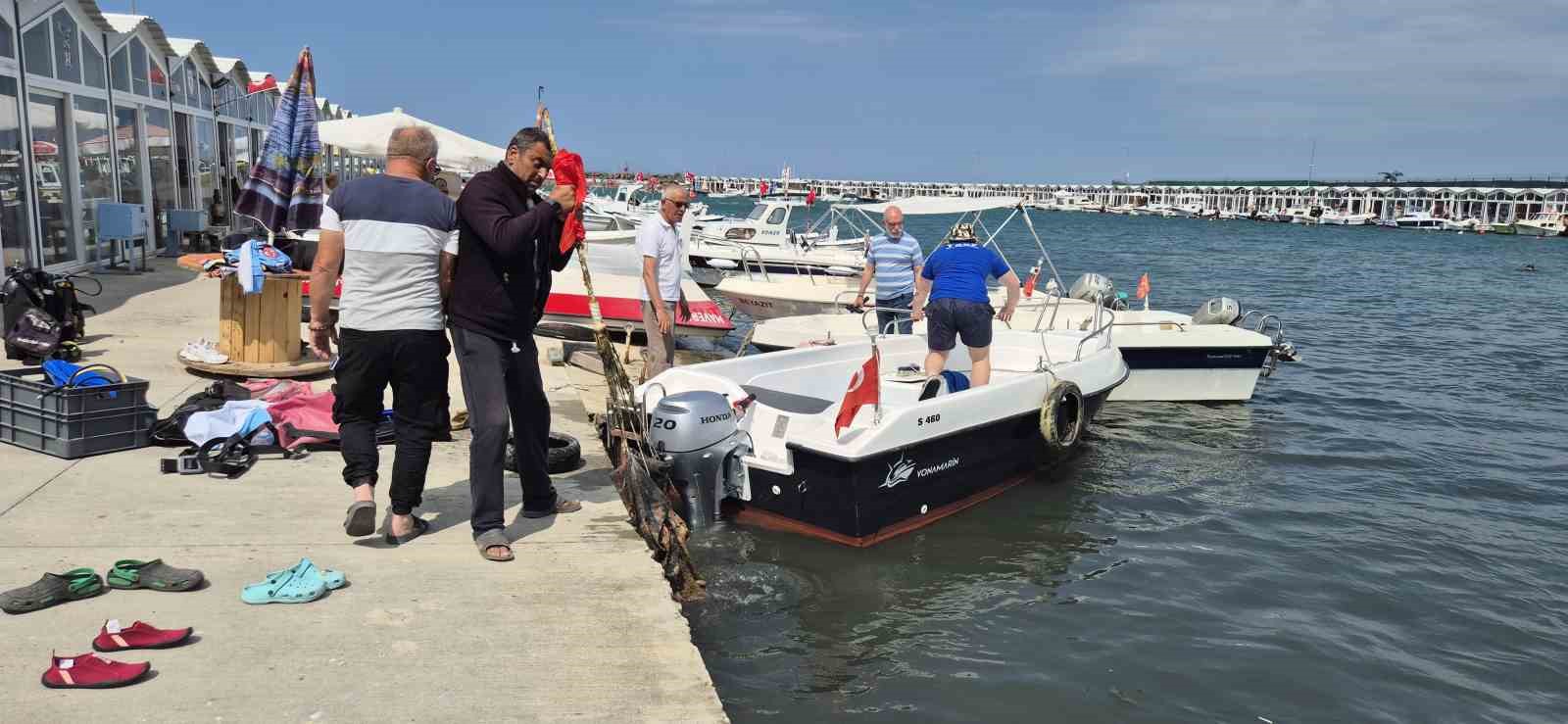 Samsun’da dalgıçlardan deniz dibi temizliği
