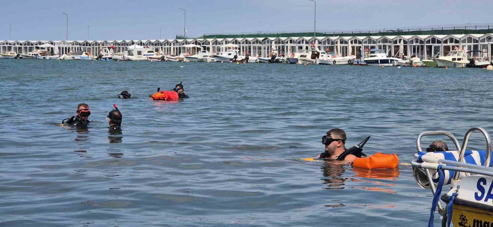 Samsun’da dalgıçlardan deniz dibi temizliği
