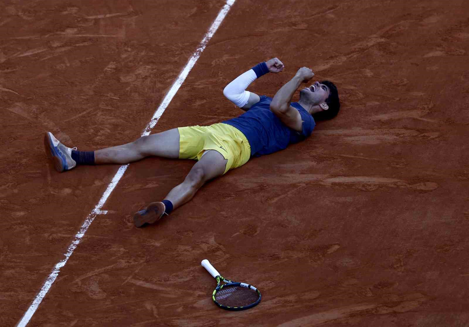 Carlos Alcaraz, Roland Garros şampiyonu oldu
