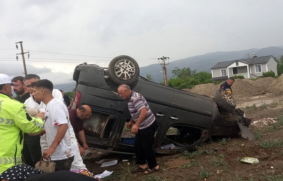 Erzincan’da trafik kazası: 4 yaralı
