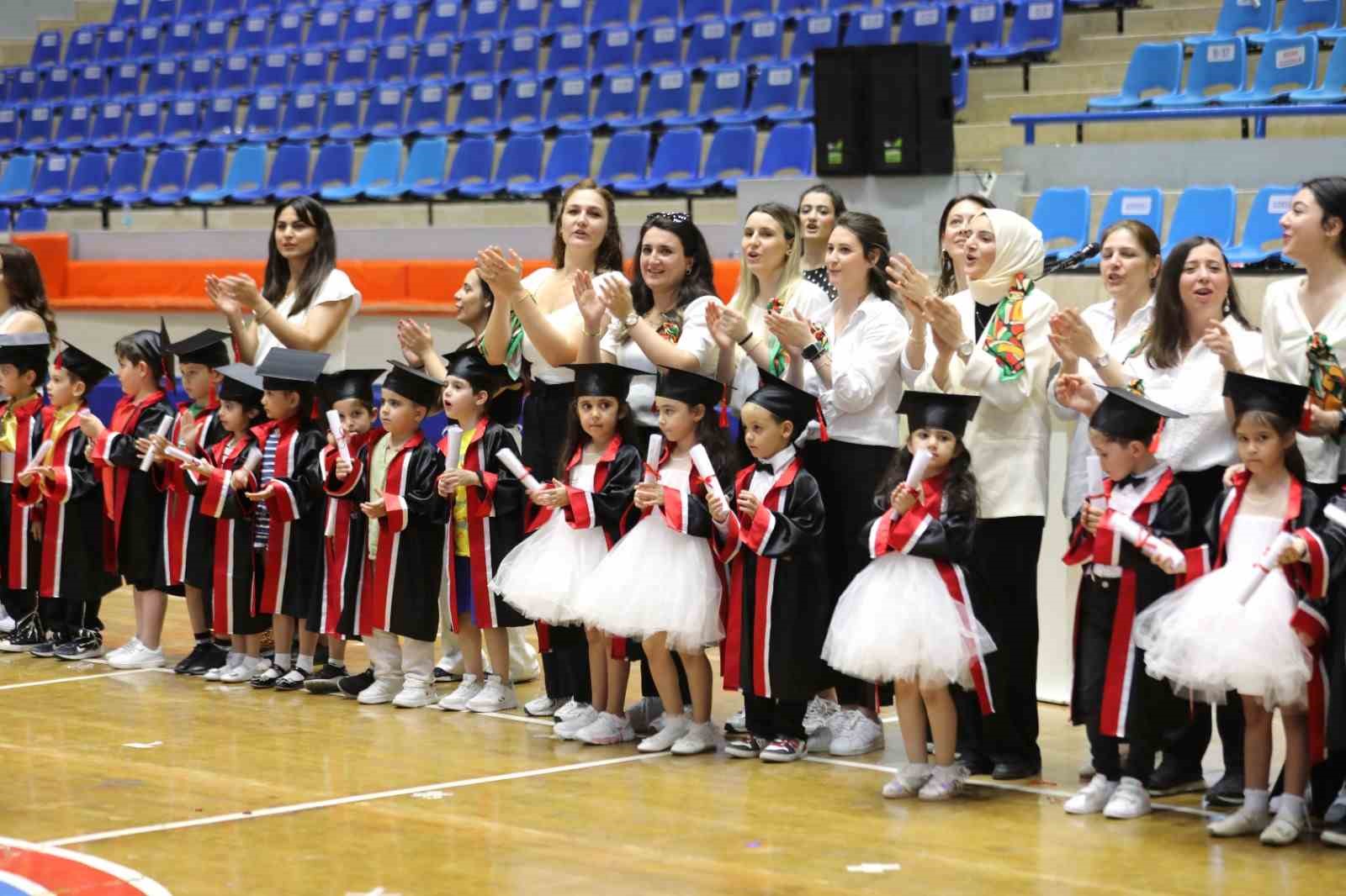 Efeler Belediyesi Gündüz Bakımevleri’nde yıl sonu ve mezuniyet coşkusu
