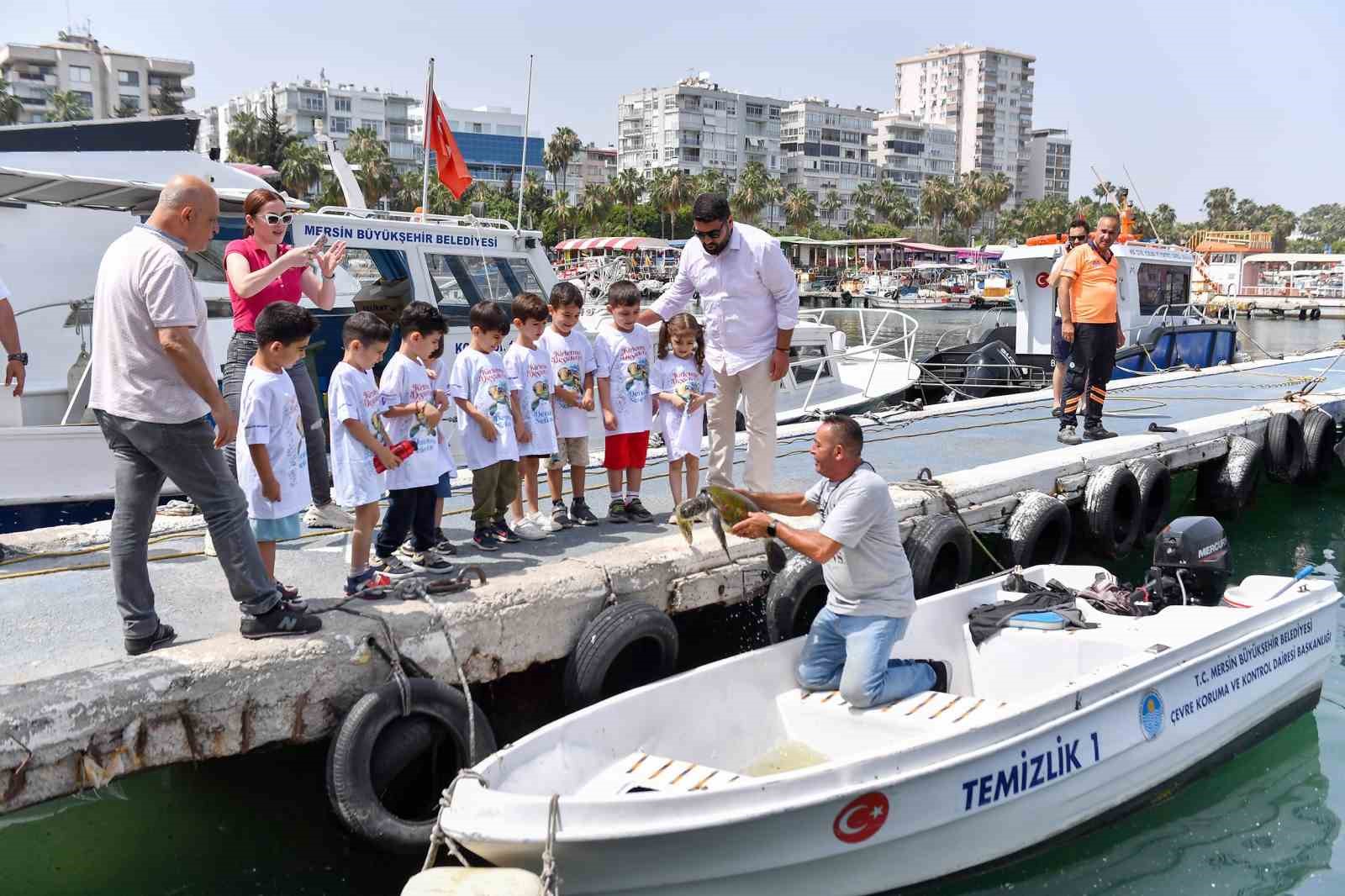 Çocuklara uygulamalı deniz temizliği eğitimi verildi
