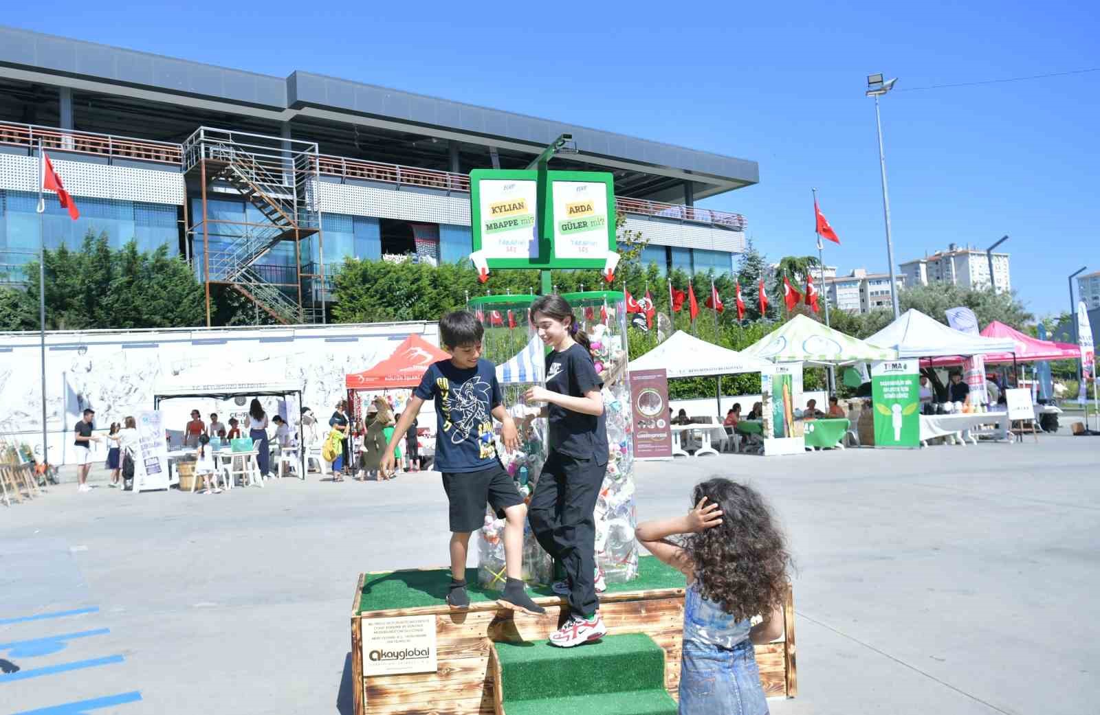 Beylikdüzü’nde Çevre Şenliği ve Kahve Festivali renkli görüntülere sahne oldu
