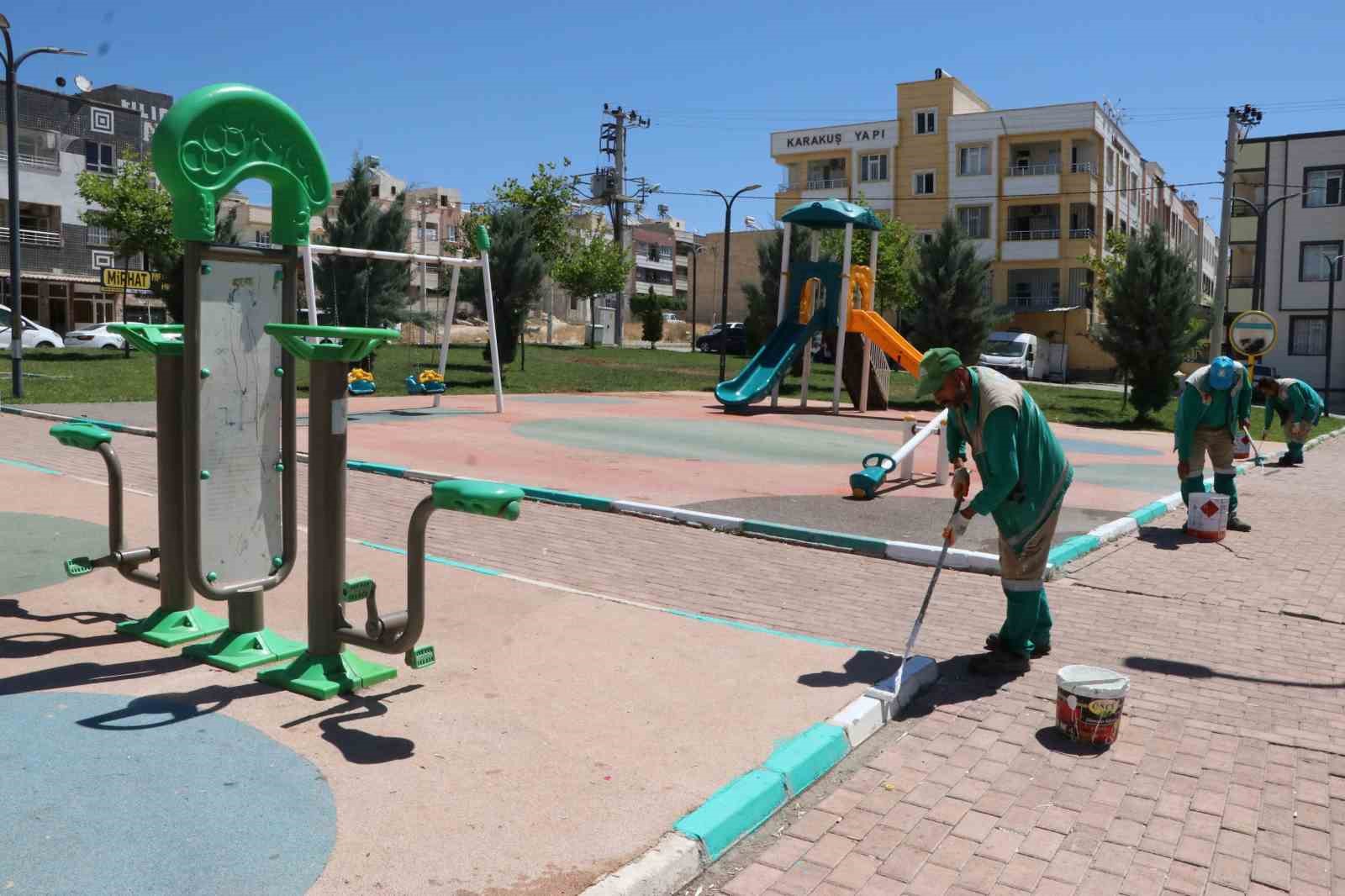 Haliliye Belediyesi ile parklar ve oyun grupları yenileniyor
