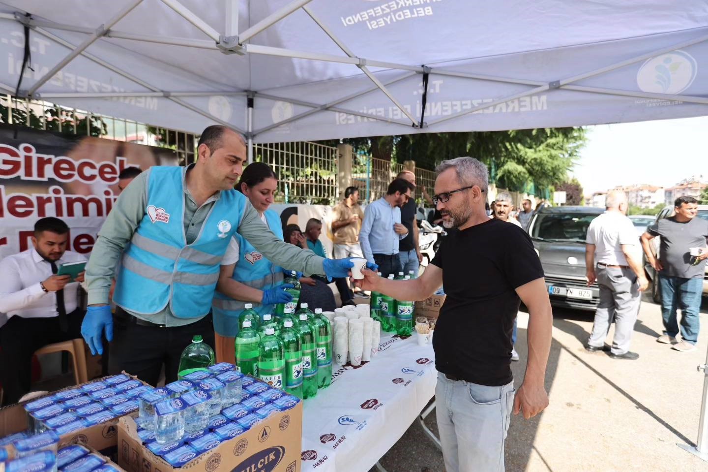 Merkezefendi Belediyesi velileri yalnız bırakmadı
