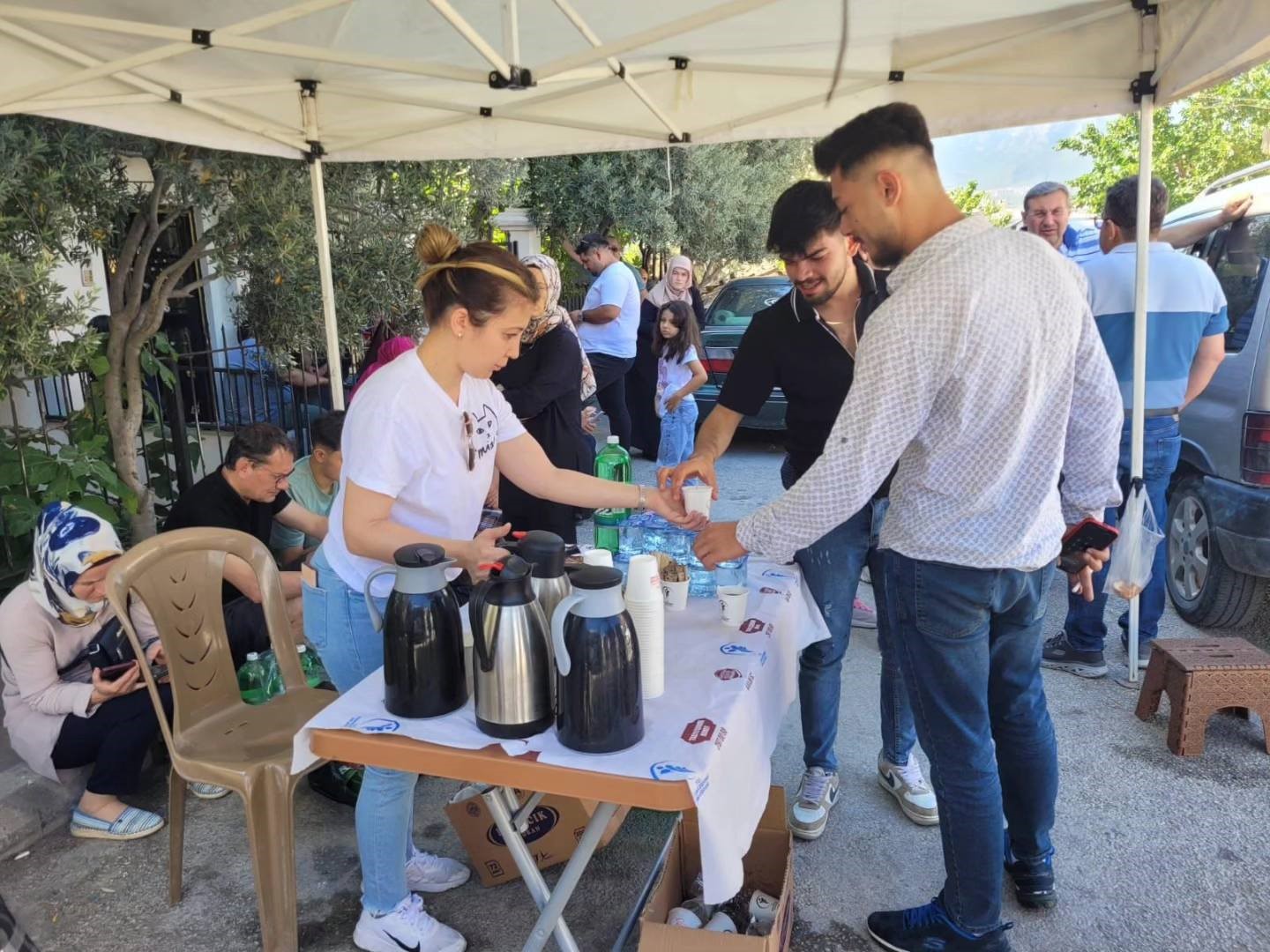 Merkezefendi Belediyesi velileri yalnız bırakmadı
