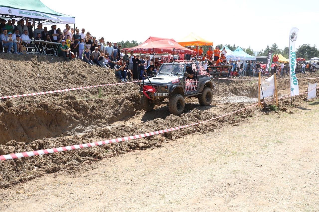 Amasya’da off-road yarışları nefes kesti
