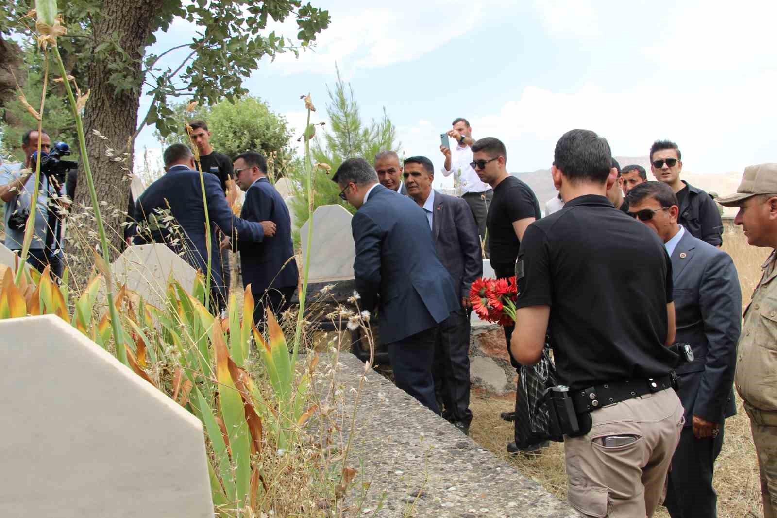 Şırnak’ın Çevrimli köyünde 34 yıl önce terör örgütü PKK’nın katlettiği 27 kişi anıldı
