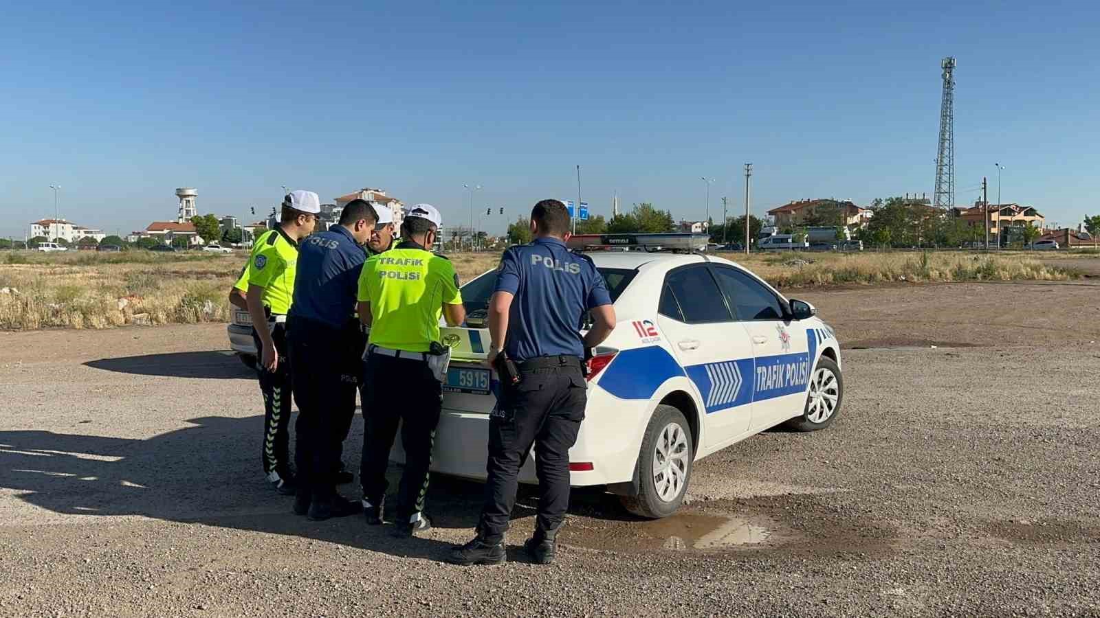 Sahte plaka ile yakalanıp 48 bin lira ceza yiyen sürücü gözaltına alındı
