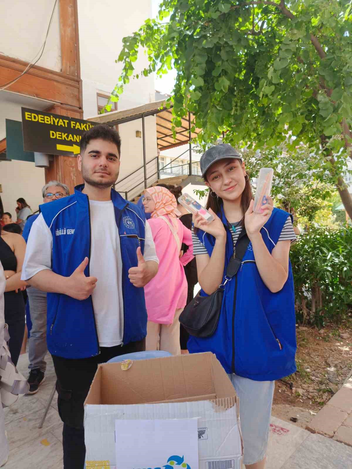 Muğla’da Gönüllü Gençler Köy Okulları için kalem topladı
