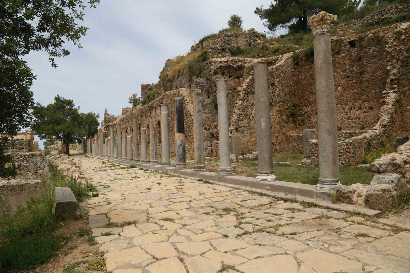 Syedra Antik Kenti ALKÜ’ye emanet
