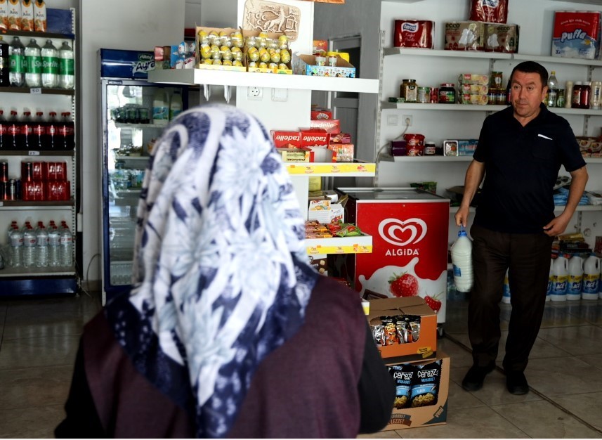 Bu esnaf, hayırsever ile ihtiyaç sahibi arasında gönül köprüsü kuruyor
