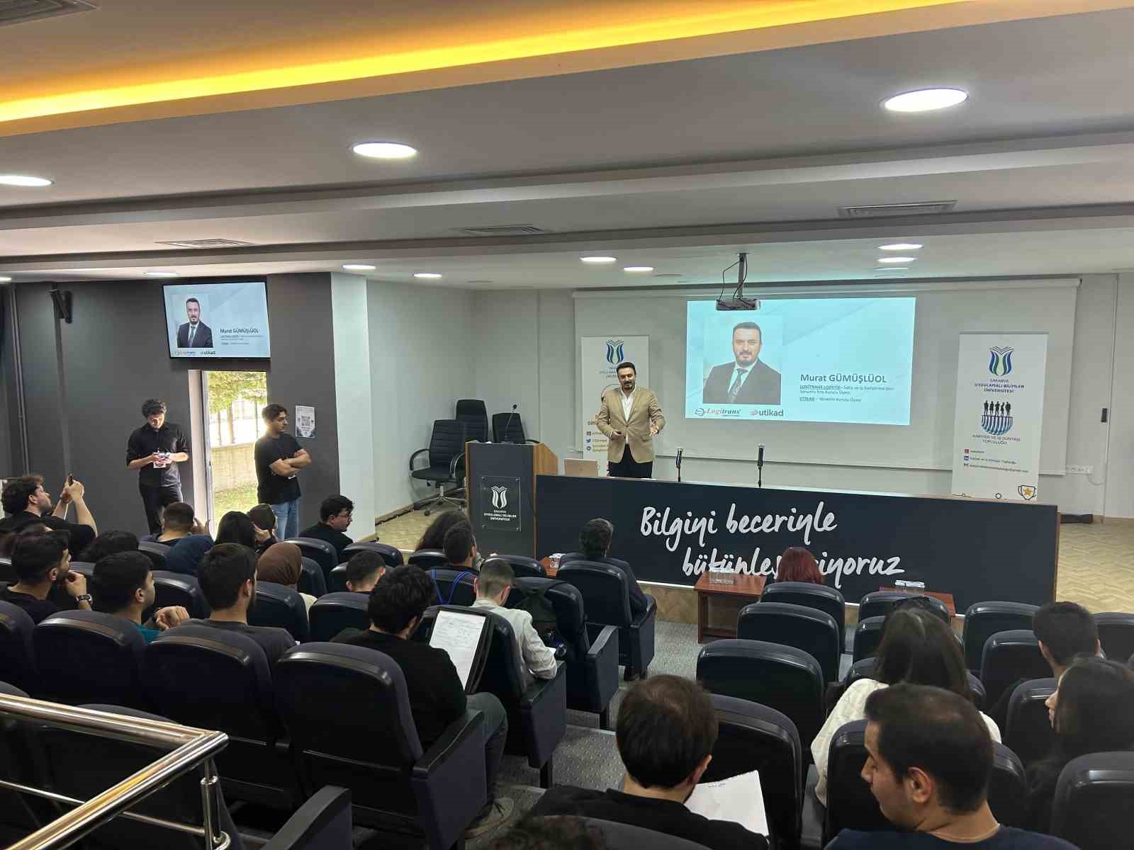 Kariyer Zirvesi 2024’te iş dünyası ile buluştular
