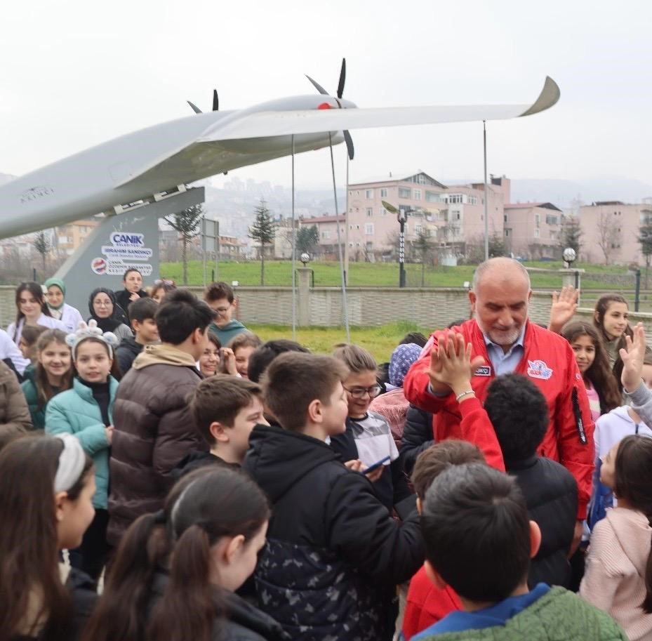 Başkan Sandıkçı: “CANİKFEST ile ilçemizde başlattığımız bilim ve teknoloji serüvenine ulusal bir boyut kazandırdık”
