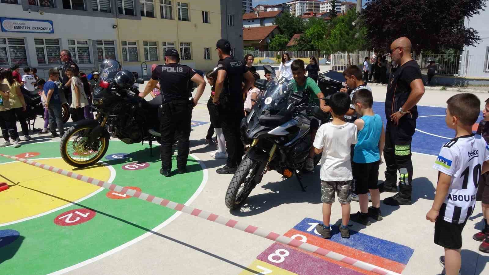 Öğrenciler hem motosikleti tanıdı hem de deneyimleme imkanı buldu
