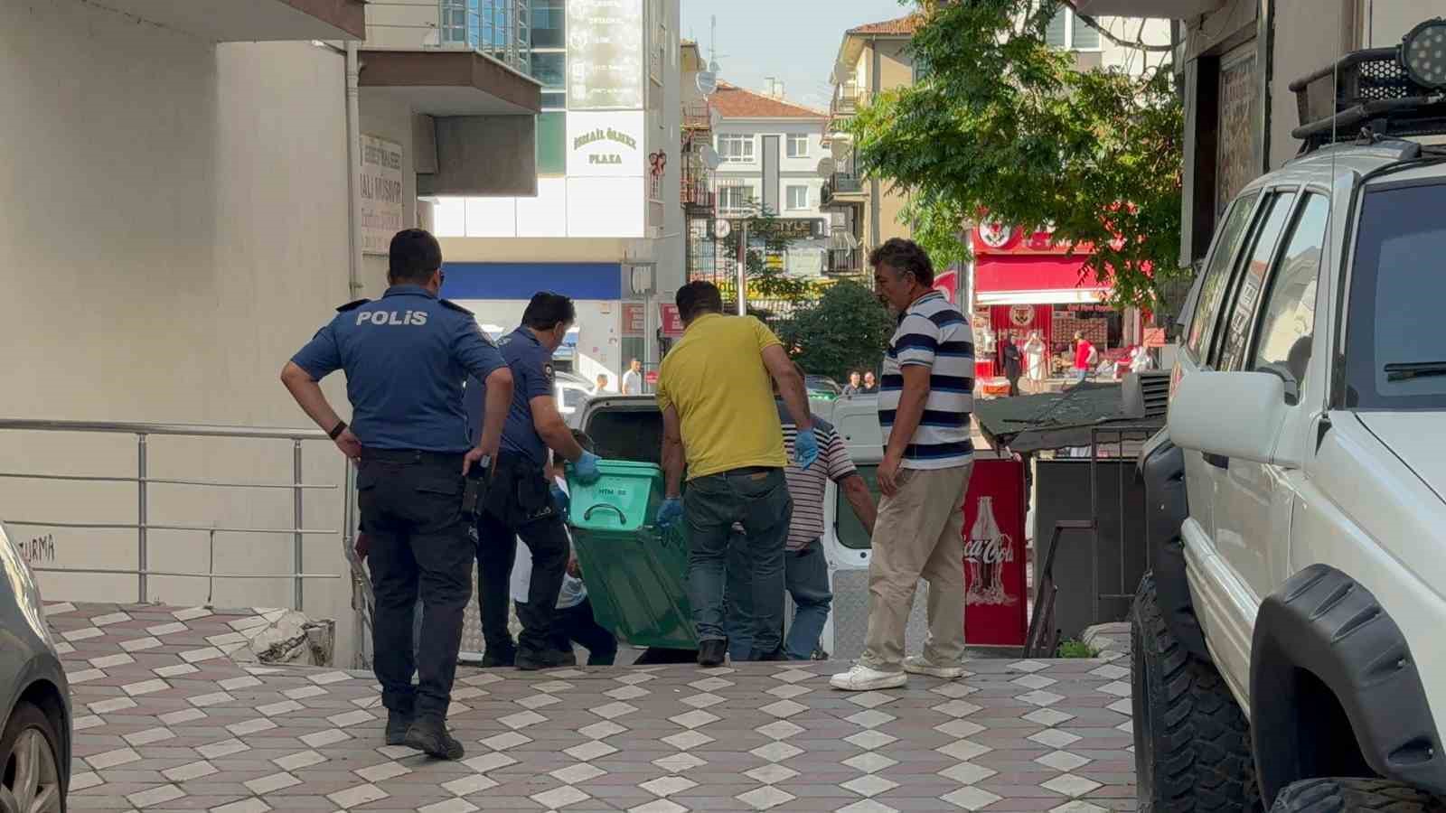 Ankara’da boşanma aşamasındaki kadın evinde ölü bulundu
