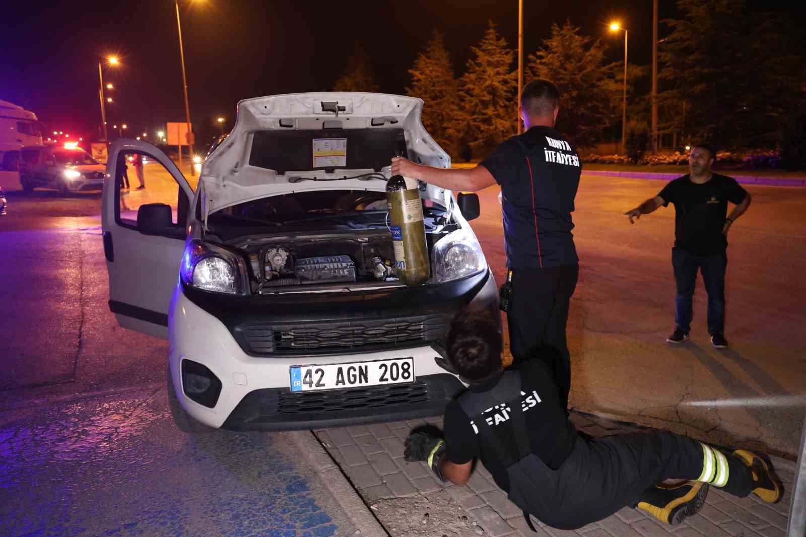 Uygulama noktasına hatalı sürücü değil, aracının motoruna kedi kaçan sürücü geldi
