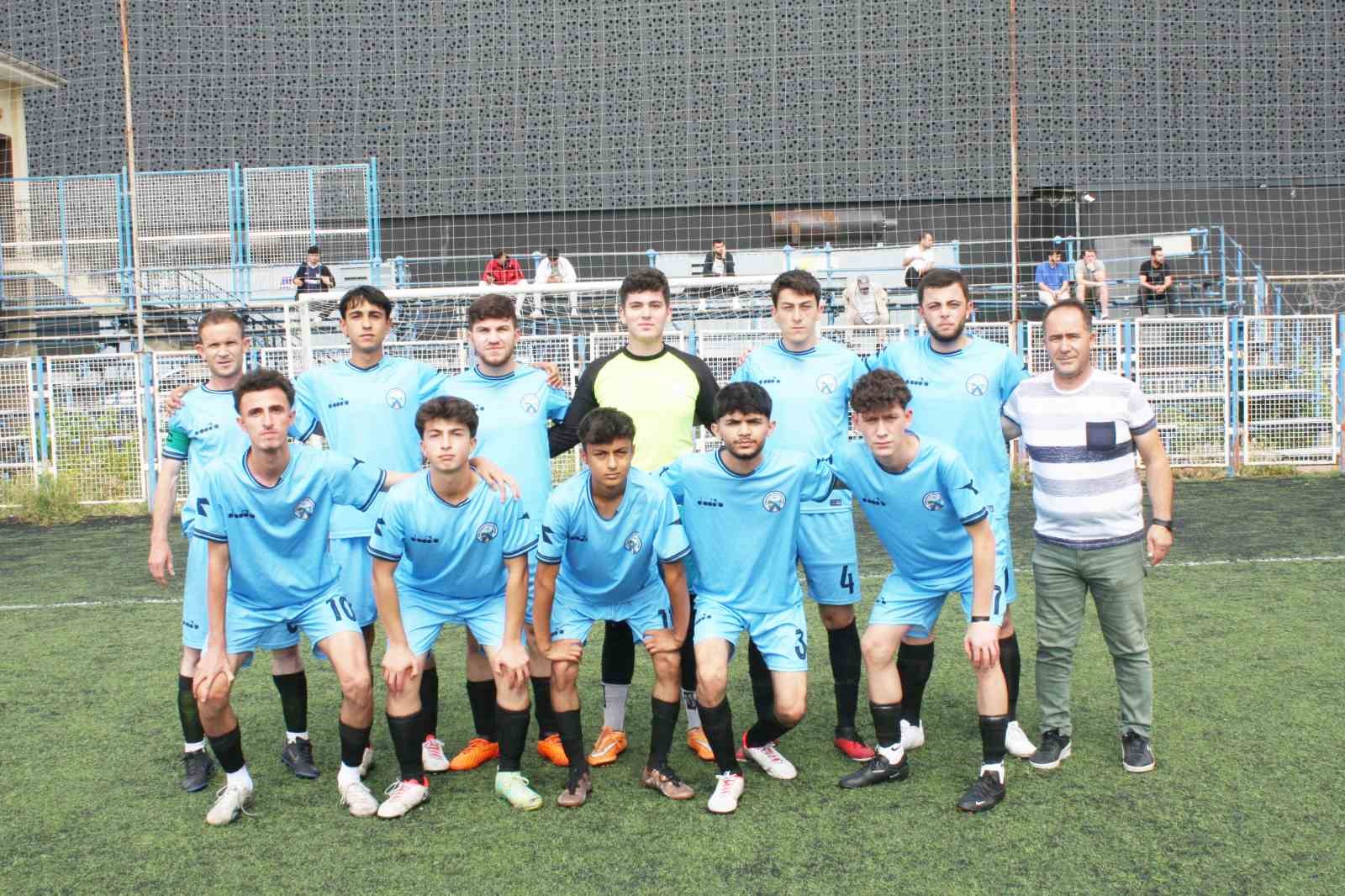 Kalespor: 7 - Pınarbaşı Belediyespor:0
