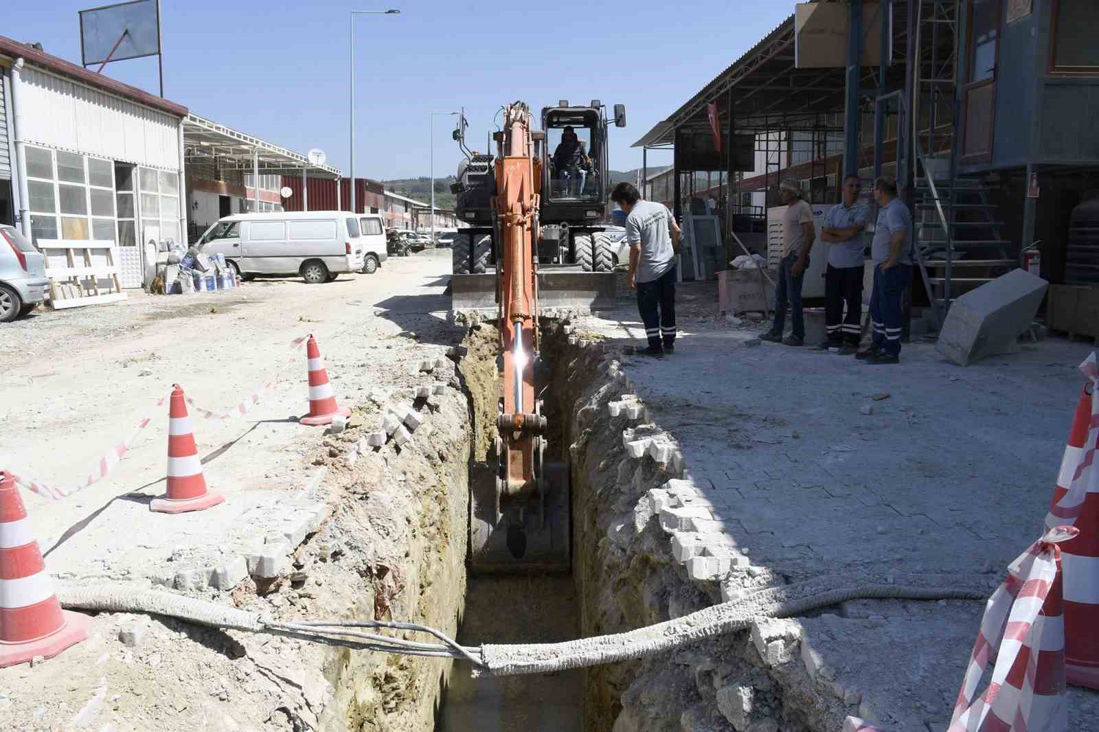 Başkan Günel, esnafa verdiği bir sözü daha yerine getirdi
