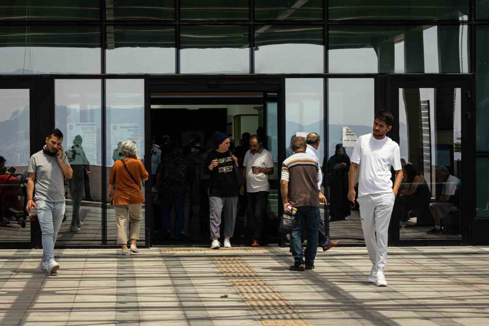 İzmir Şehir Hastanesi, 8 ayda 2 milyondan fazla hastaya hizmet verdi
