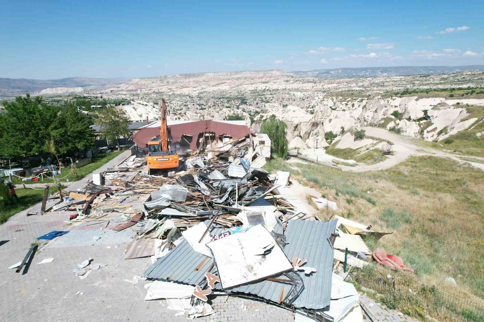 Kapadokya’da 15. kaçak yapıya 15. balyoz
