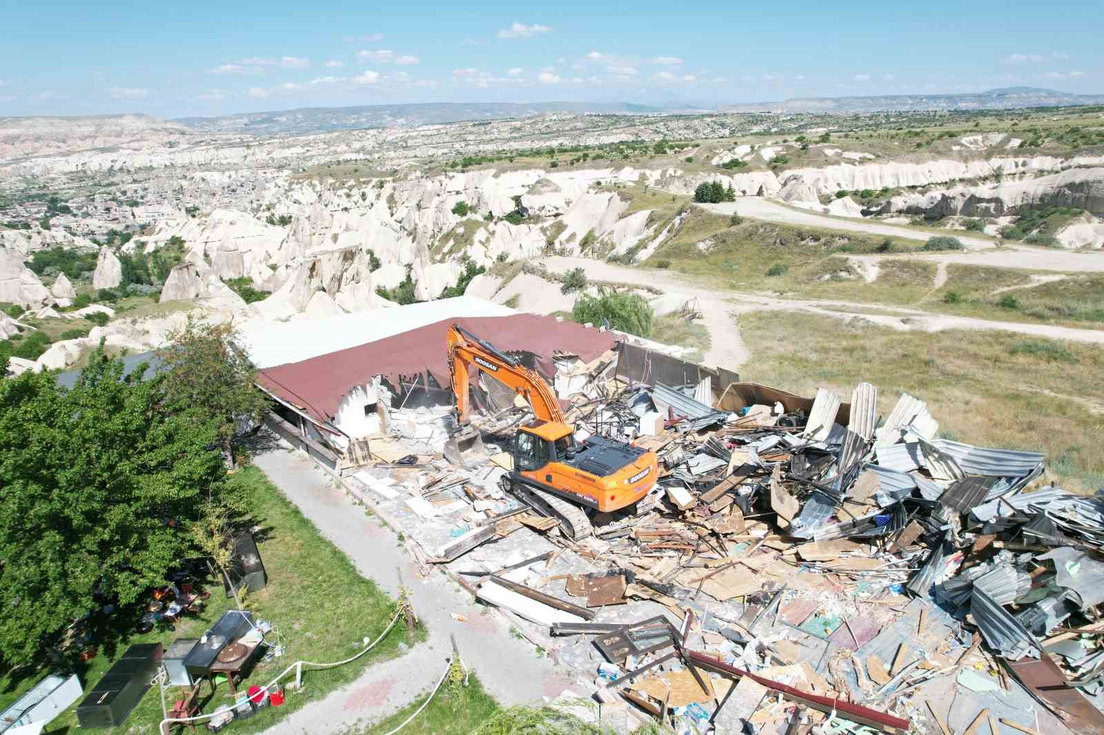 Kapadokya’da 15. kaçak yapıya 15. balyoz
