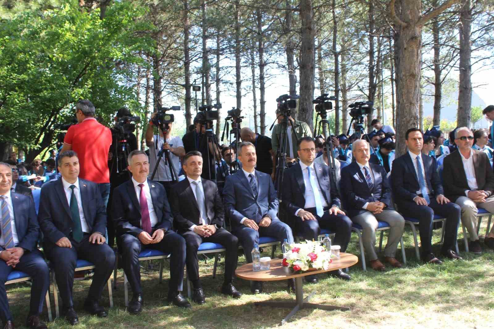 ASELSAN ilk mezunlarını verdi
