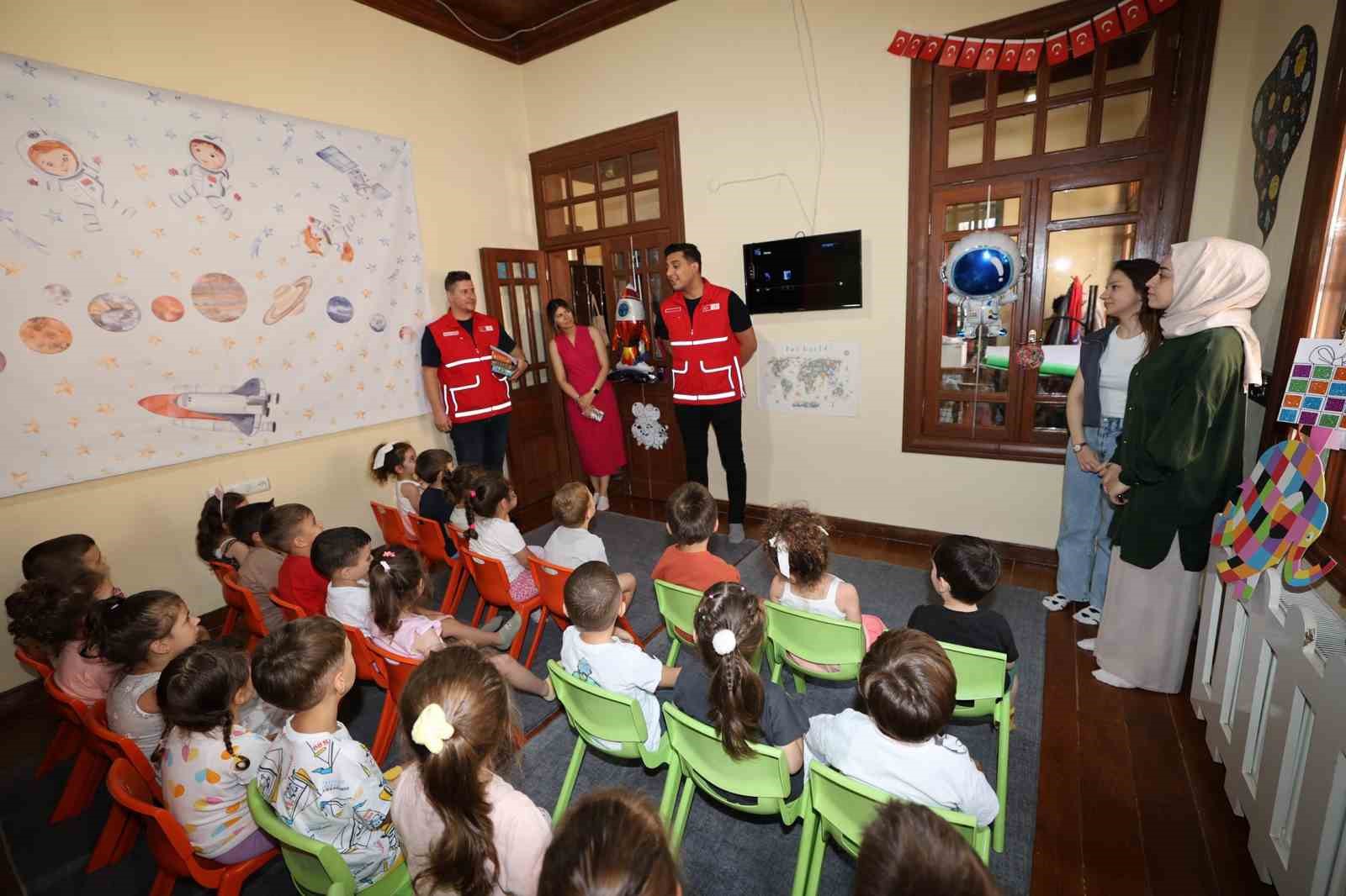 Şehzadeler’in minikleri, Kızılay’ın 156. yıl dönümünü kutladı
