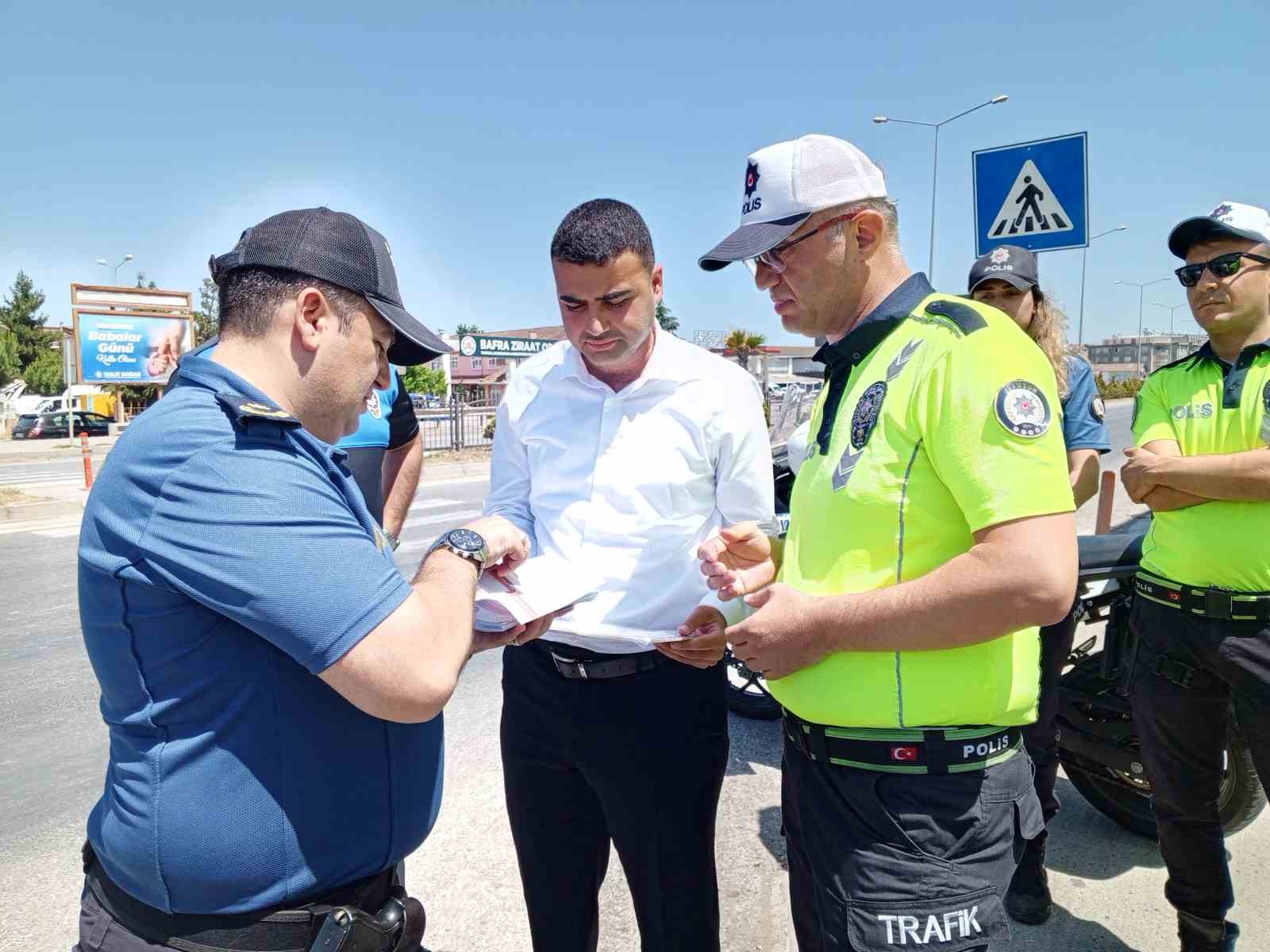 Bayram öncesi sürücüler ve yolcular uyarıldı
