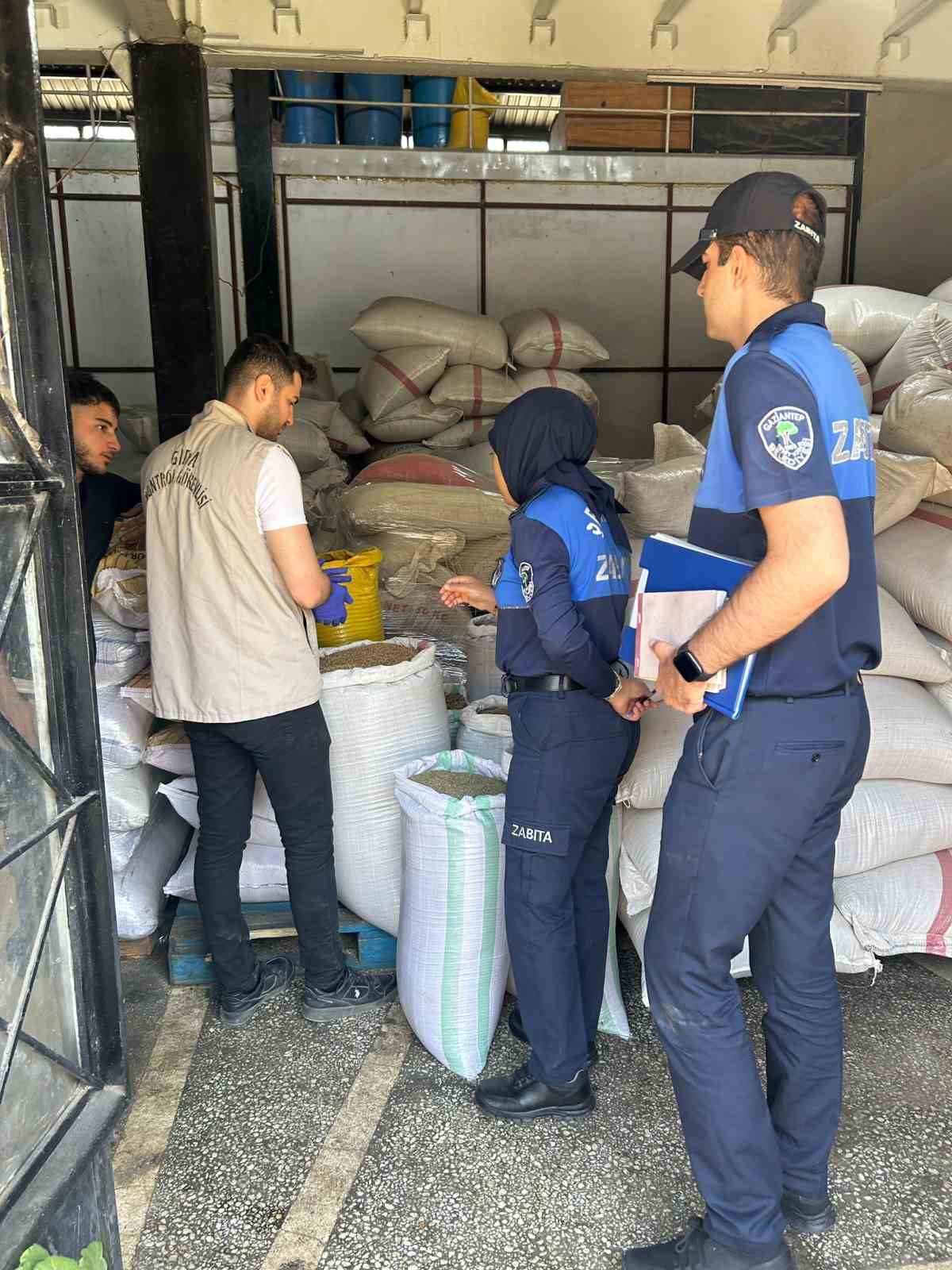 Gıda denetimlerinde 20 ton bozulmuş ürün ele geçirildi
