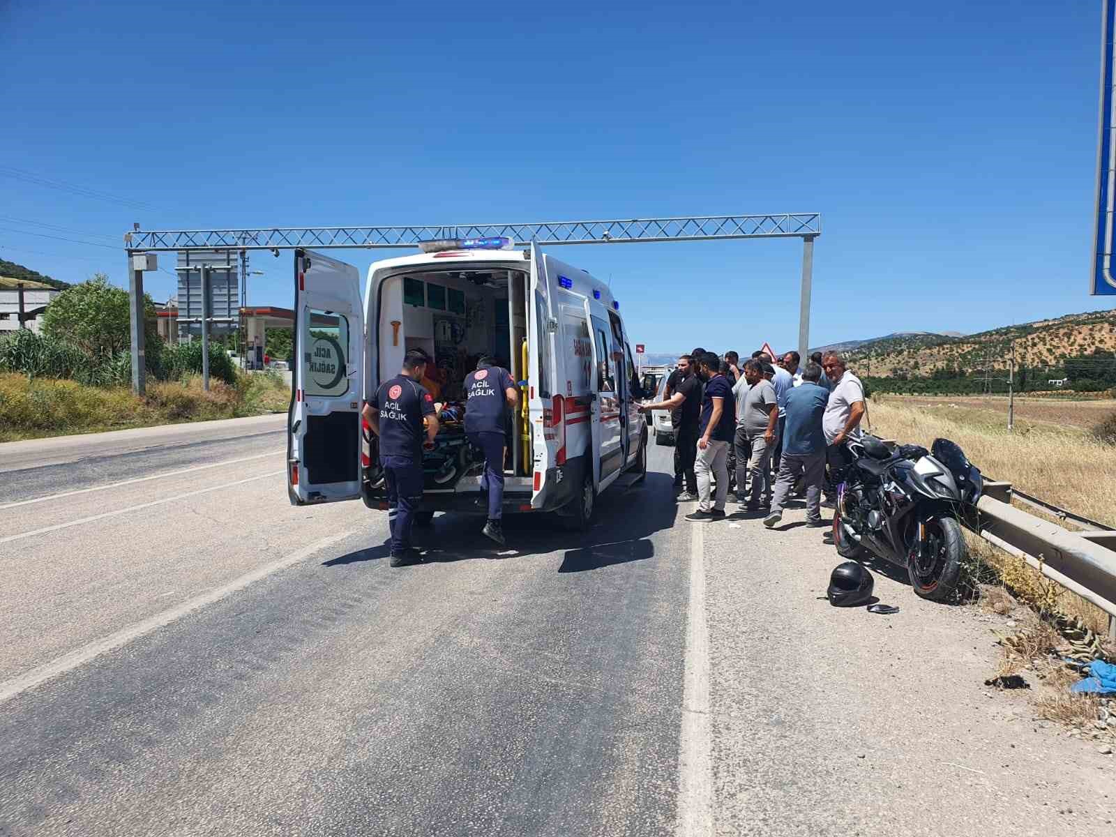 Gölbaşı’nda otomobil ile motosiklet çarpıştı: 2 yaralı
