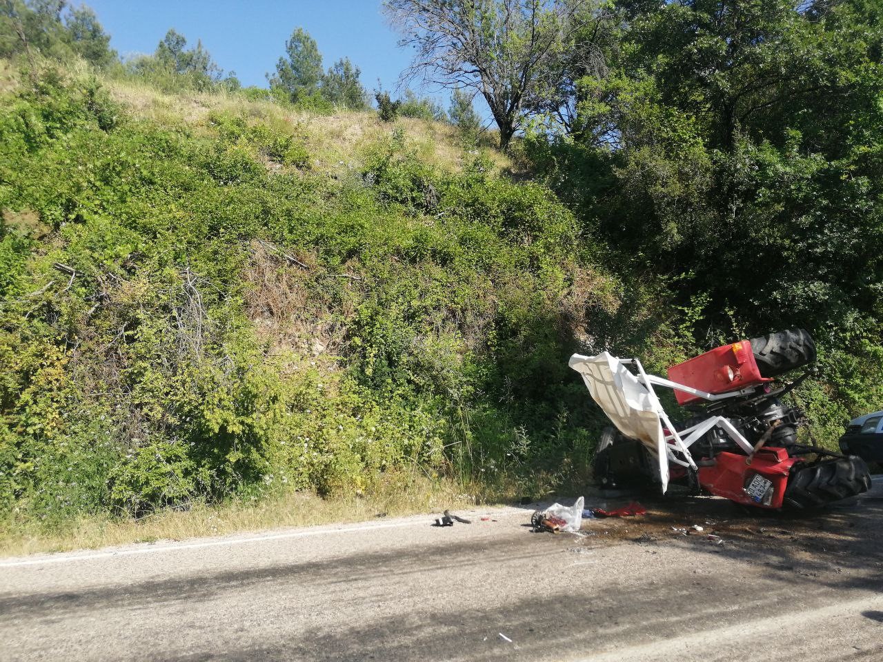 Tokat’ta traktör devrildi: 1 yaralı
