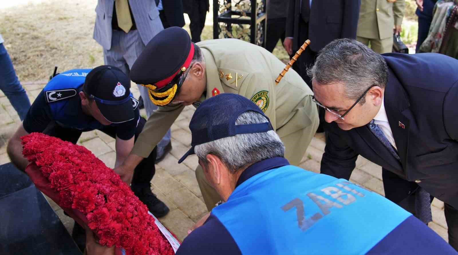 Ankara’da Pakistan’daki APS Peşaver terör saldırısı şehitleri için anma töreni düzenlendi
