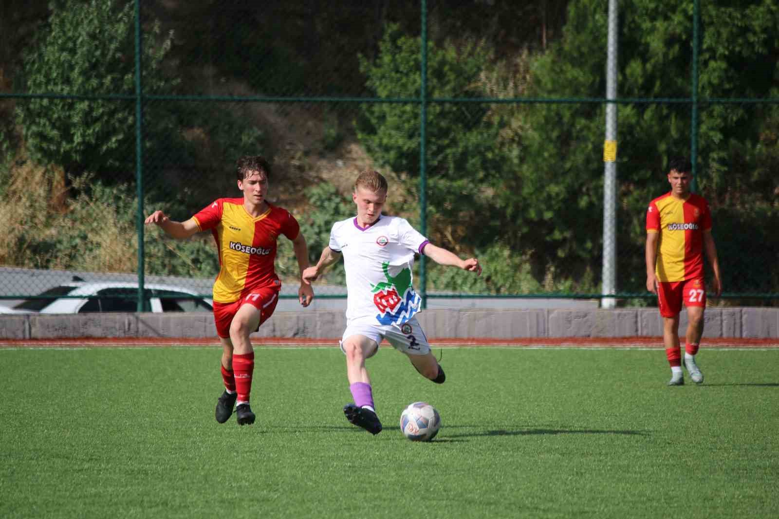 U-17 Türkiye Futbol Şampiyonası Karabük’te başladı
