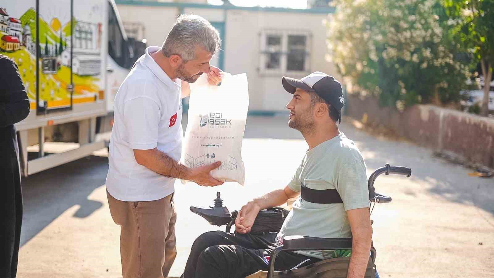 Yedi Başak, 3 kıtadaki 15 ülkede kurban bağışlarını ihtiyaç sahiplerine ulaştıracak
