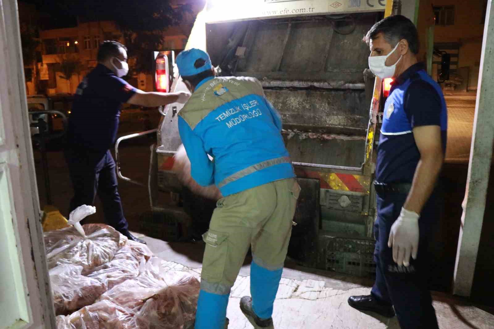 Şanlıurfa’da 10 ton bozuk tavuk eti ele geçirildi
