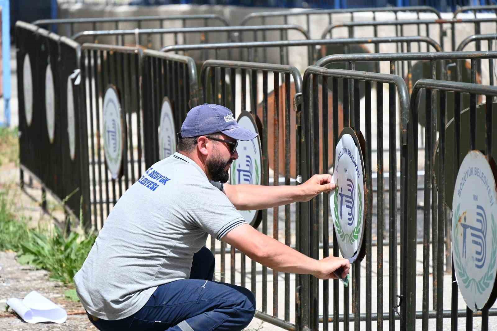 Bozüyük’te kurban satış yerleri hazırlanıyor
