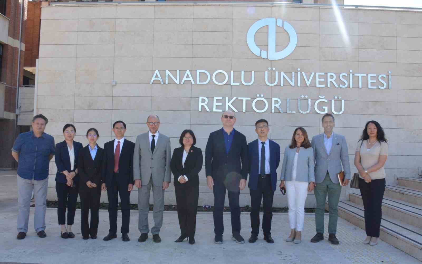 Çin’den Anadolu Üniversitesi’ne ziyaret
