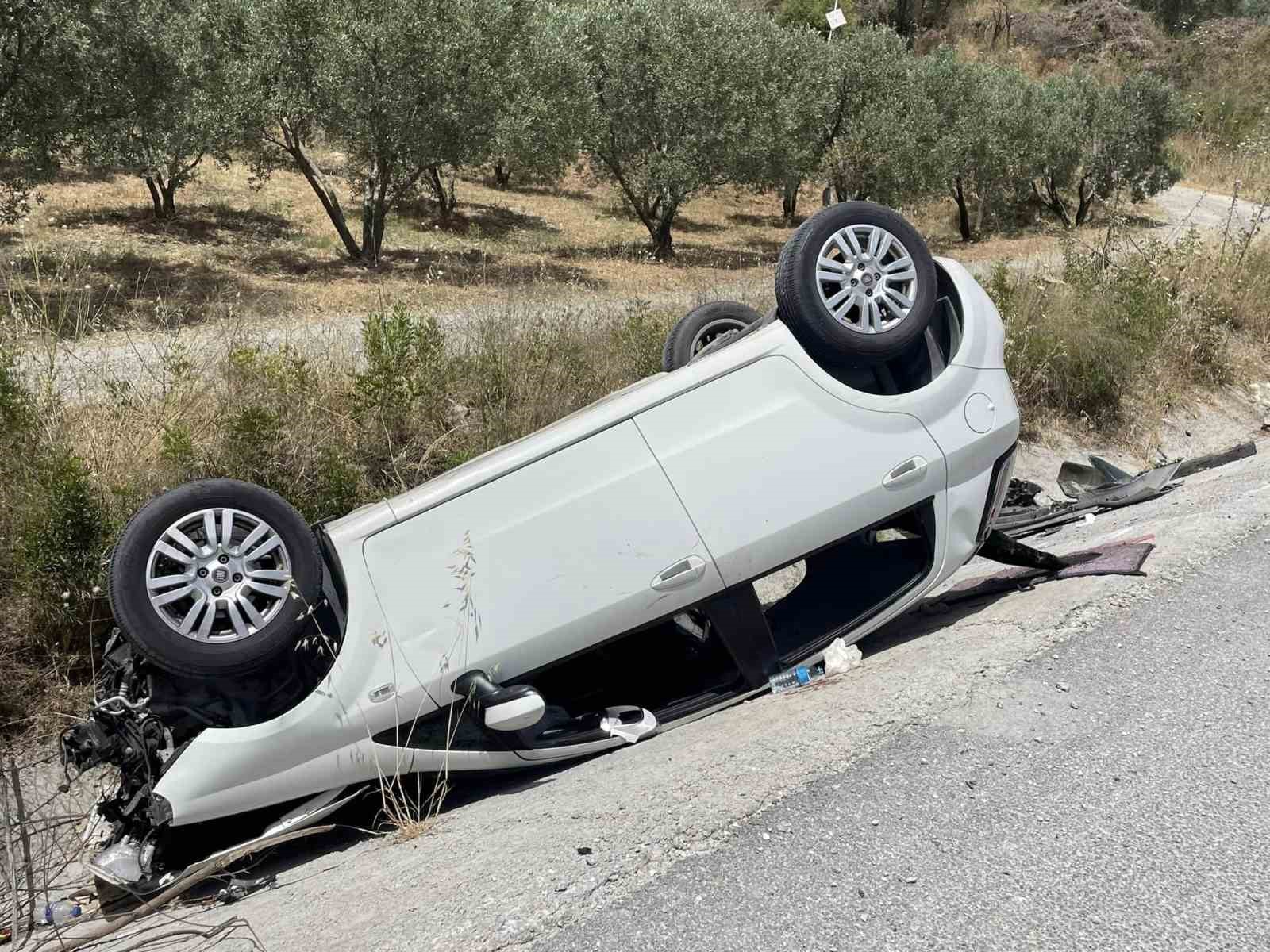 Söke’de otomobil şarampole devrildi: 3 yaralı
