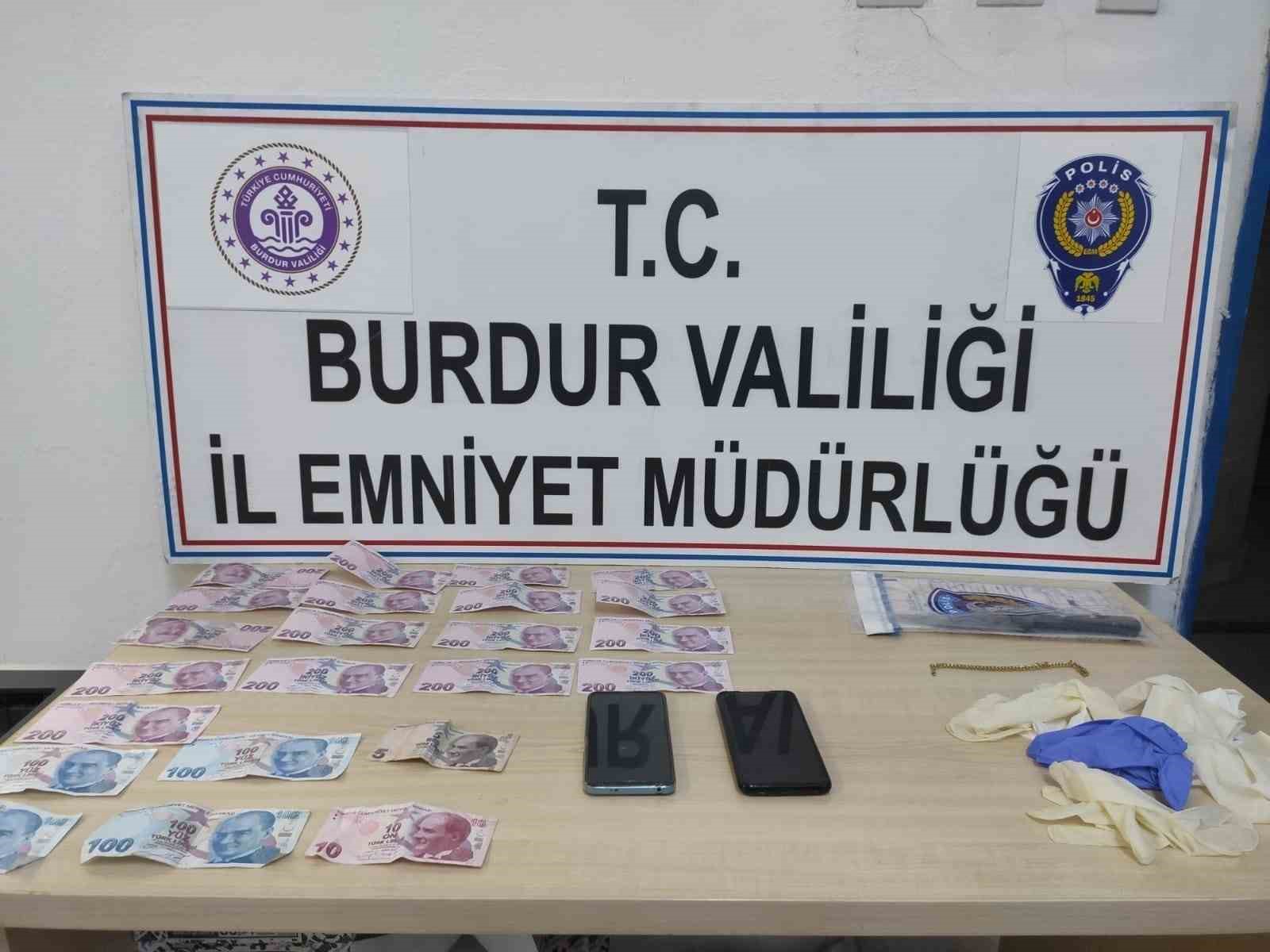 Burdur’da yaşlı adamı öldürüp karısını yaralayan zanlının yargılandığı davada karar çıkmadı
