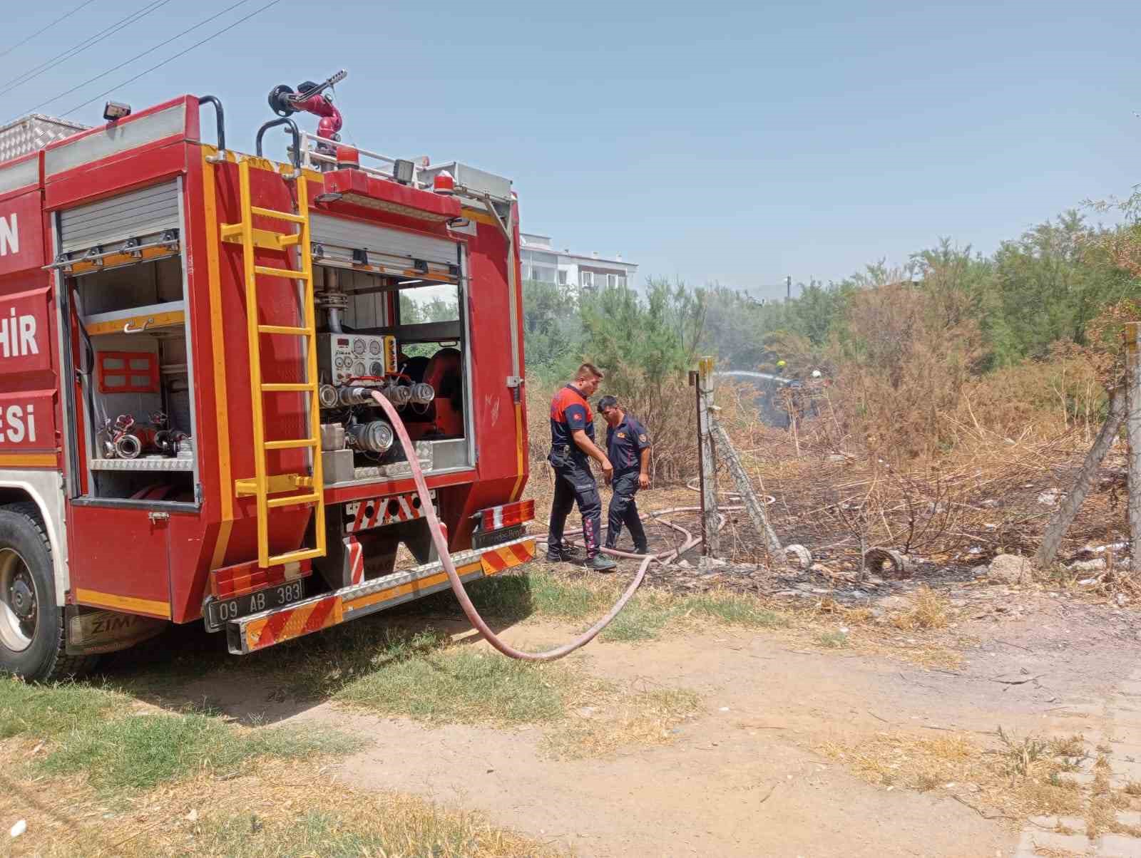 Aydın’da itfaiye ekipleri yangından yangına koştu
