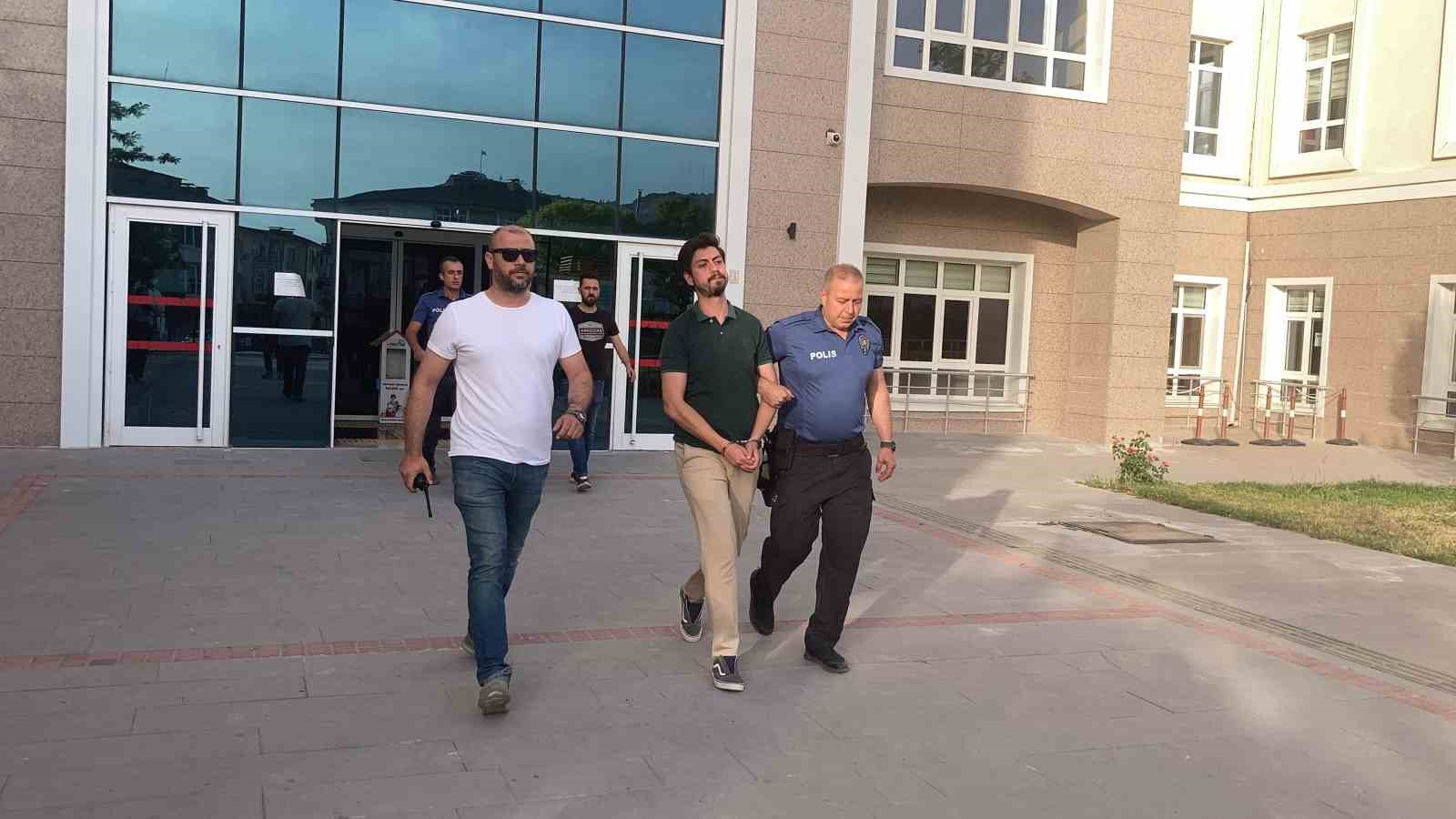 Burdur’daki diyaliz olayında hastane yapımında ve proje kısmında görevli 2 mühendis tutuklandı
