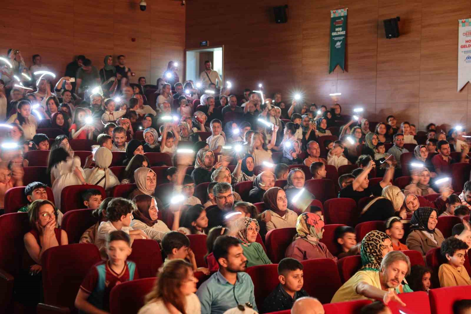 Sultangazi’de minik kaşifler düzenlenen törenle mezun oldu
