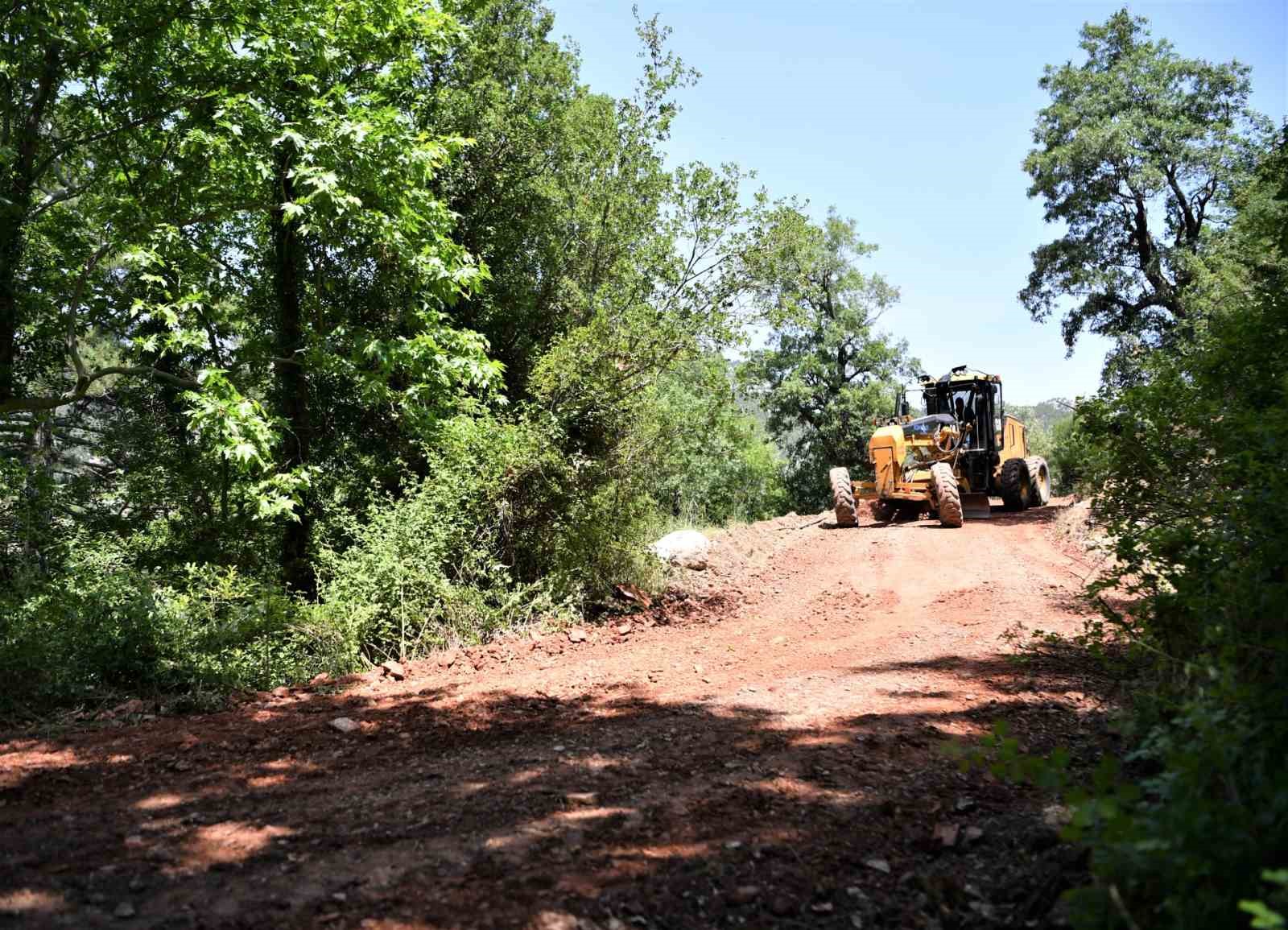 Konyaaltı’nda yayla yolları bayrama hazır
