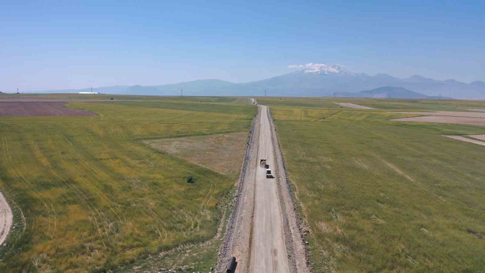 Büyükşehirden Yamula Barajı’na kıyısı olan 3 mahalleye ulaşımı sağlayan yolda 36 milyon TL’lik çalışma
