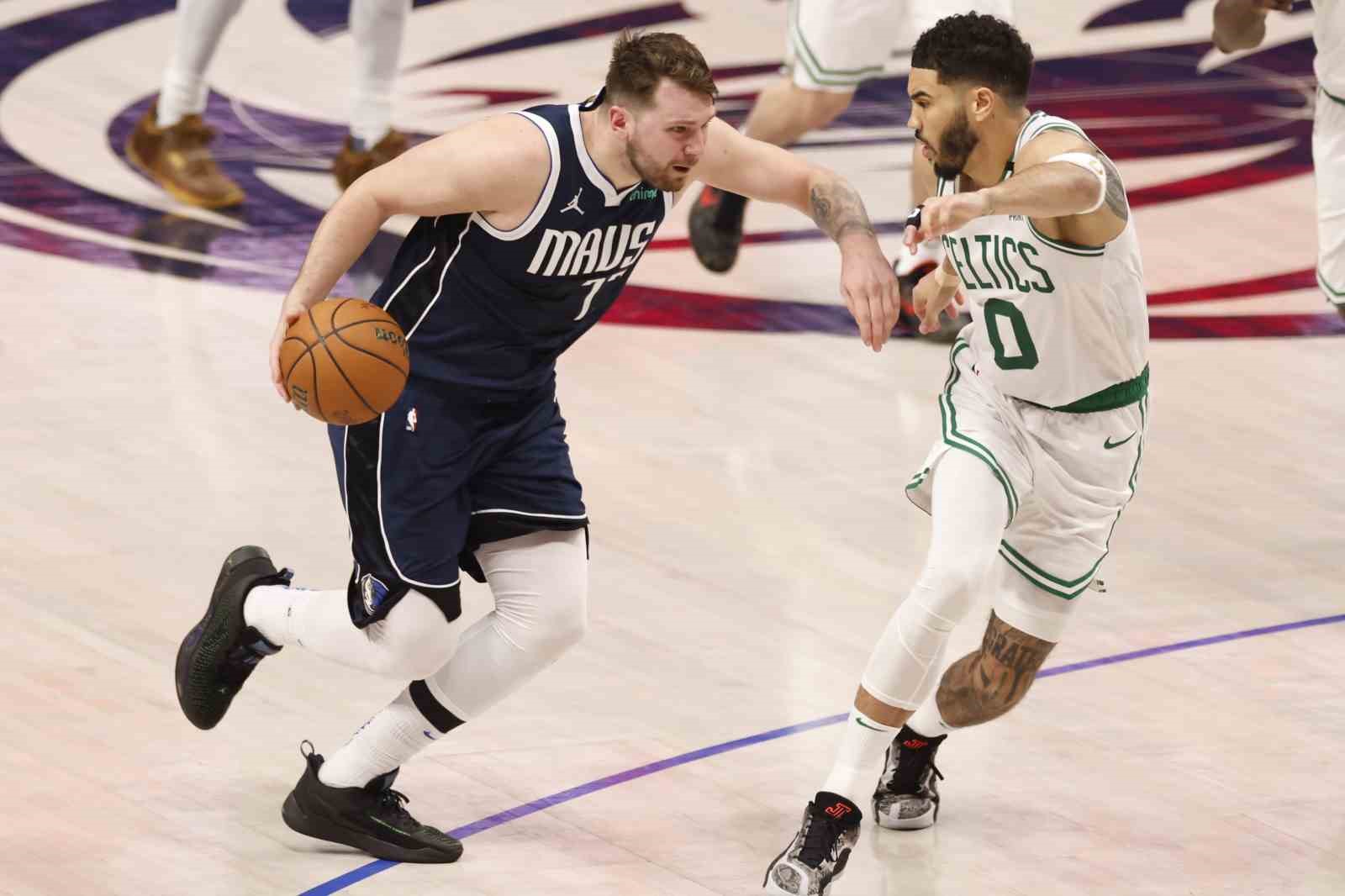 Boston Celtics, NBA final serisinde durumu 3-0 yaptı
